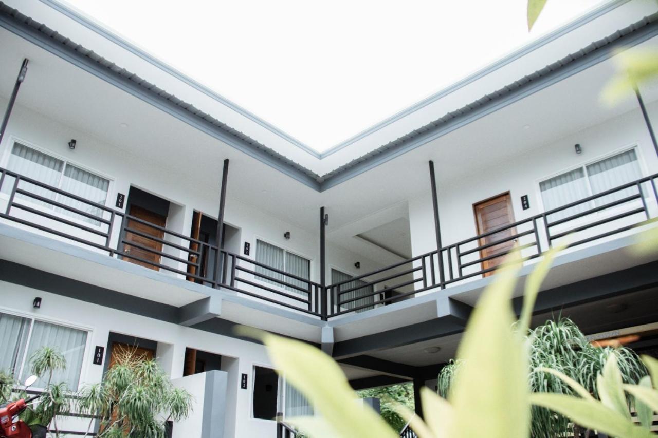 Nangkam Boutique Donsak Hotel Ban Pheng Krong Bilik gambar